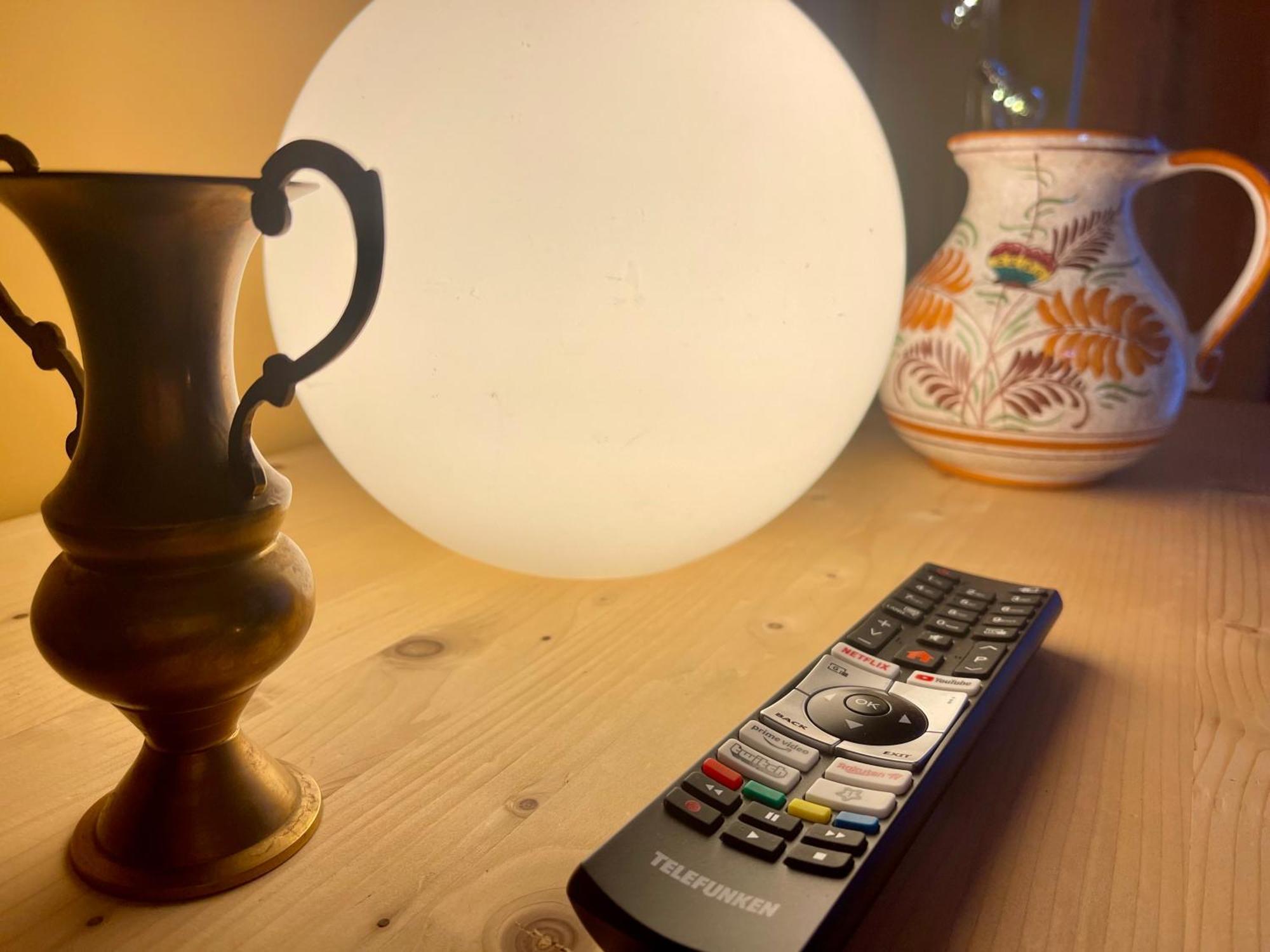 Terracotta Apartment - Zentral, Parken, Netflix, Kontaktloses Einchecken, Kingsize-Bett ヴッパータール エクステリア 写真